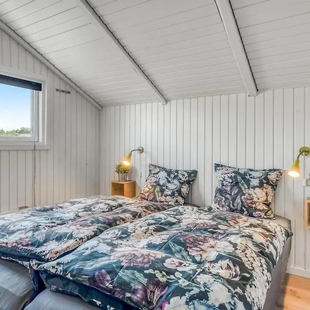 Feriehus Renovated With 4 Bedrooms 800 Meters From The North Sea *